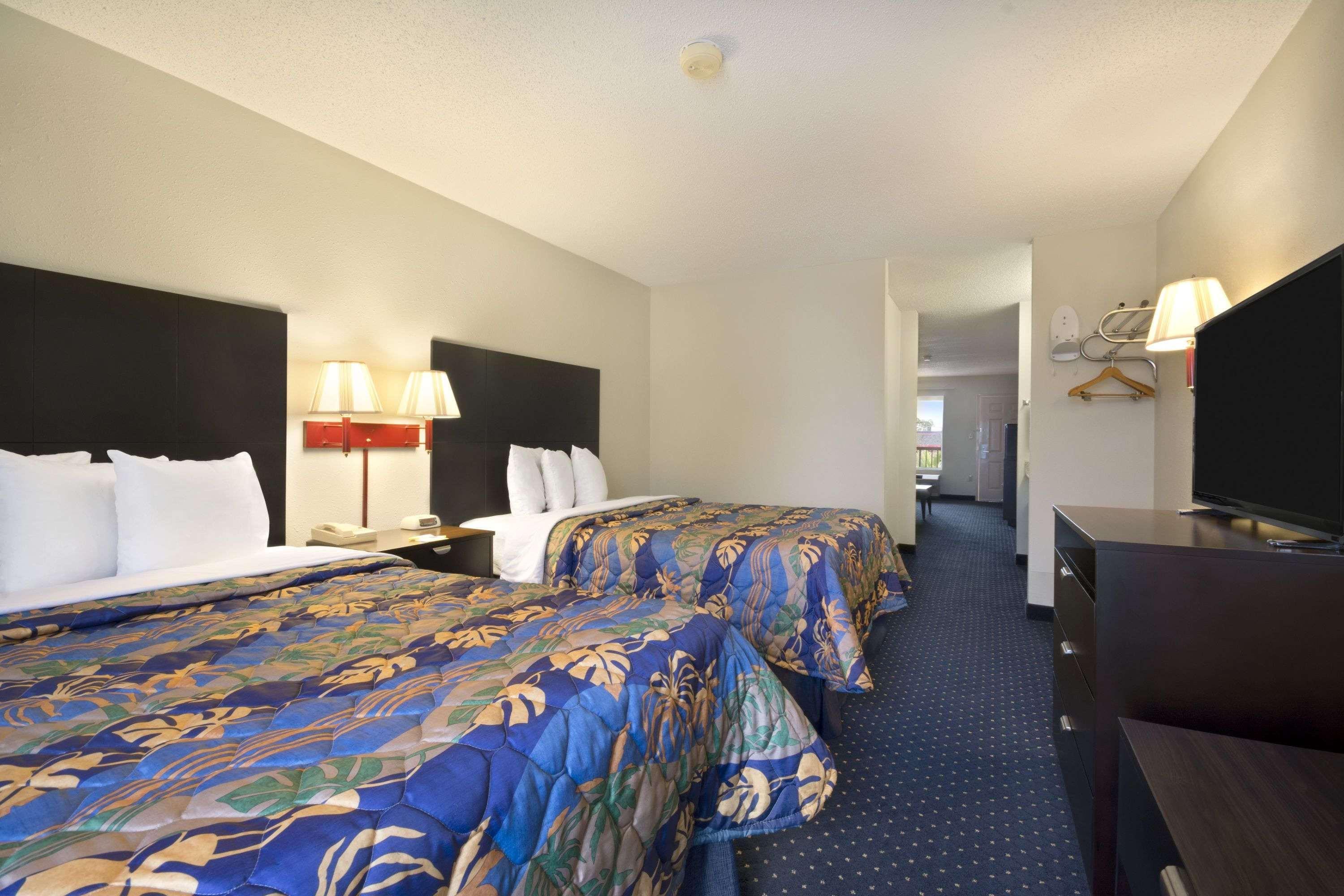 Days Inn By Wyndham Alma Værelse billede